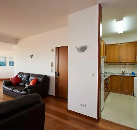 アパート Beautiful Sea View Apt With Balcony And Parking カスカイス