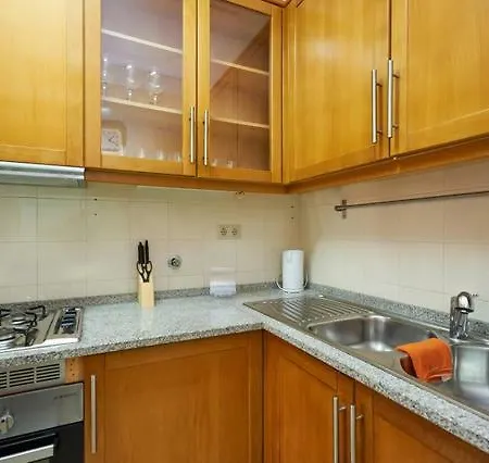 Beautiful Sea View Apt With Balcony And Parking Apartament Віавіа
