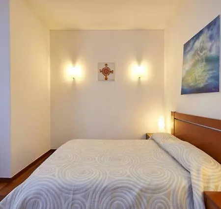 Apartament Beautiful Sea View Apt With Balcony And Parking *